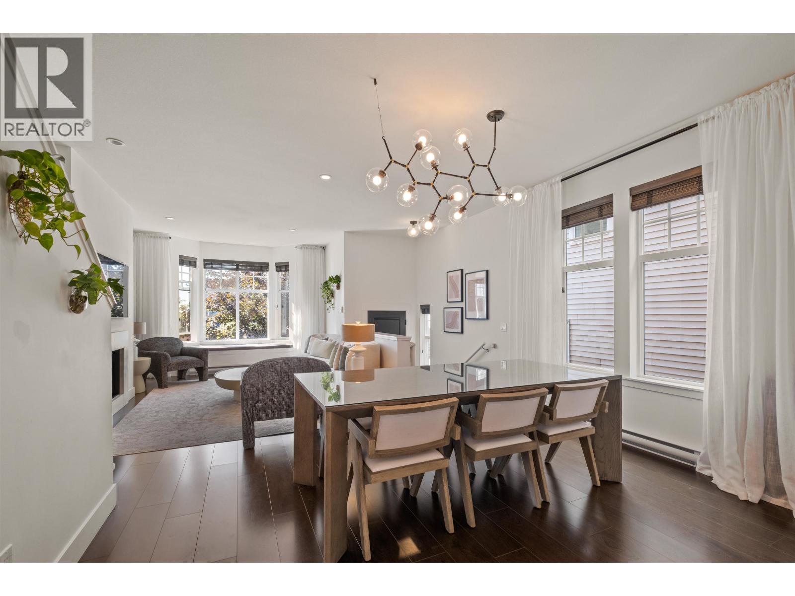 3 Bed, 4 Bath House for Sale in Coquitlam – 1 3439 ROXTON AVENUE, Coquitlam – MLS# R3152254 - Image 4