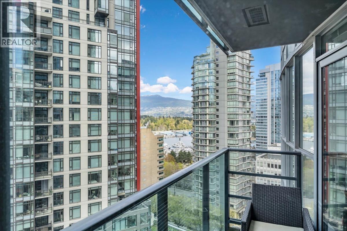 2 Bed, 1 Bath House for Sale in Vancouver – 1707 1189 MELVILLE STREET, Vancouver – MLS# R3152262 - Image 9