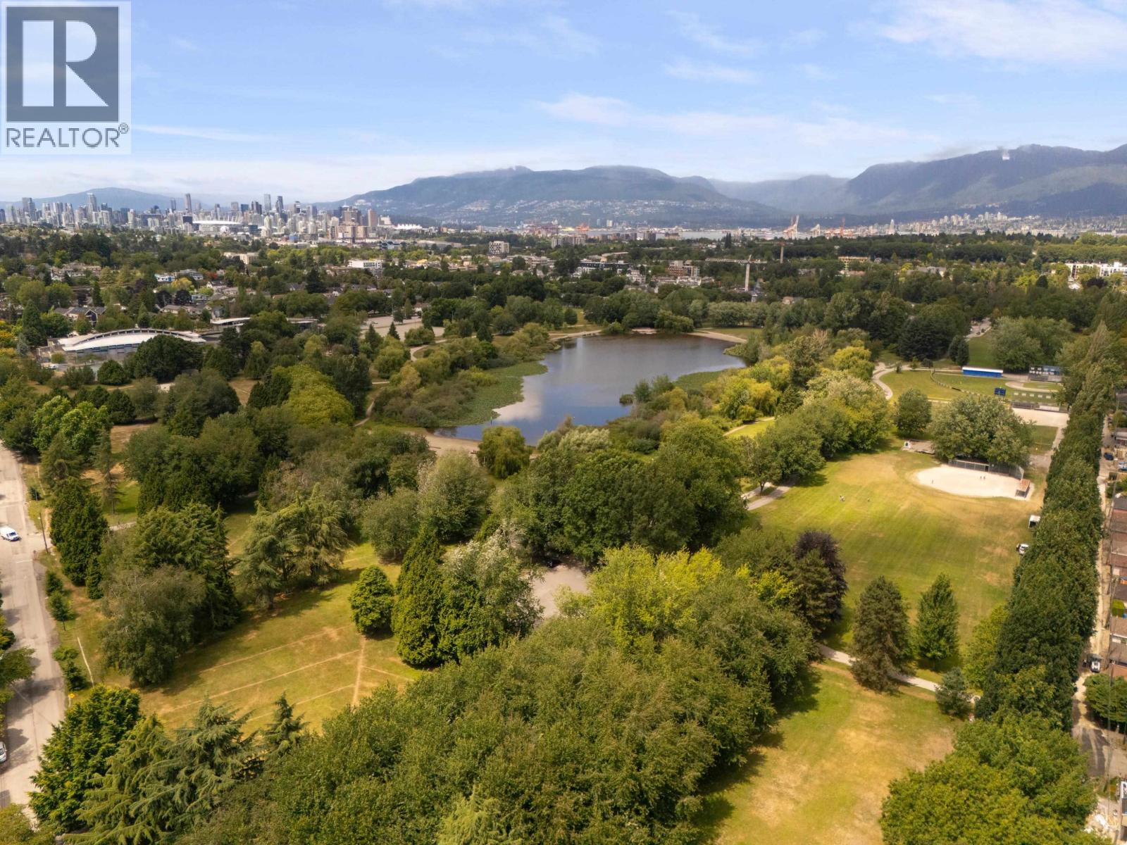 4 Bed, 3 Bath House for Sale in Vancouver – 2196 E 19TH AVENUE, Vancouver – MLS# R3152270 - Image 24