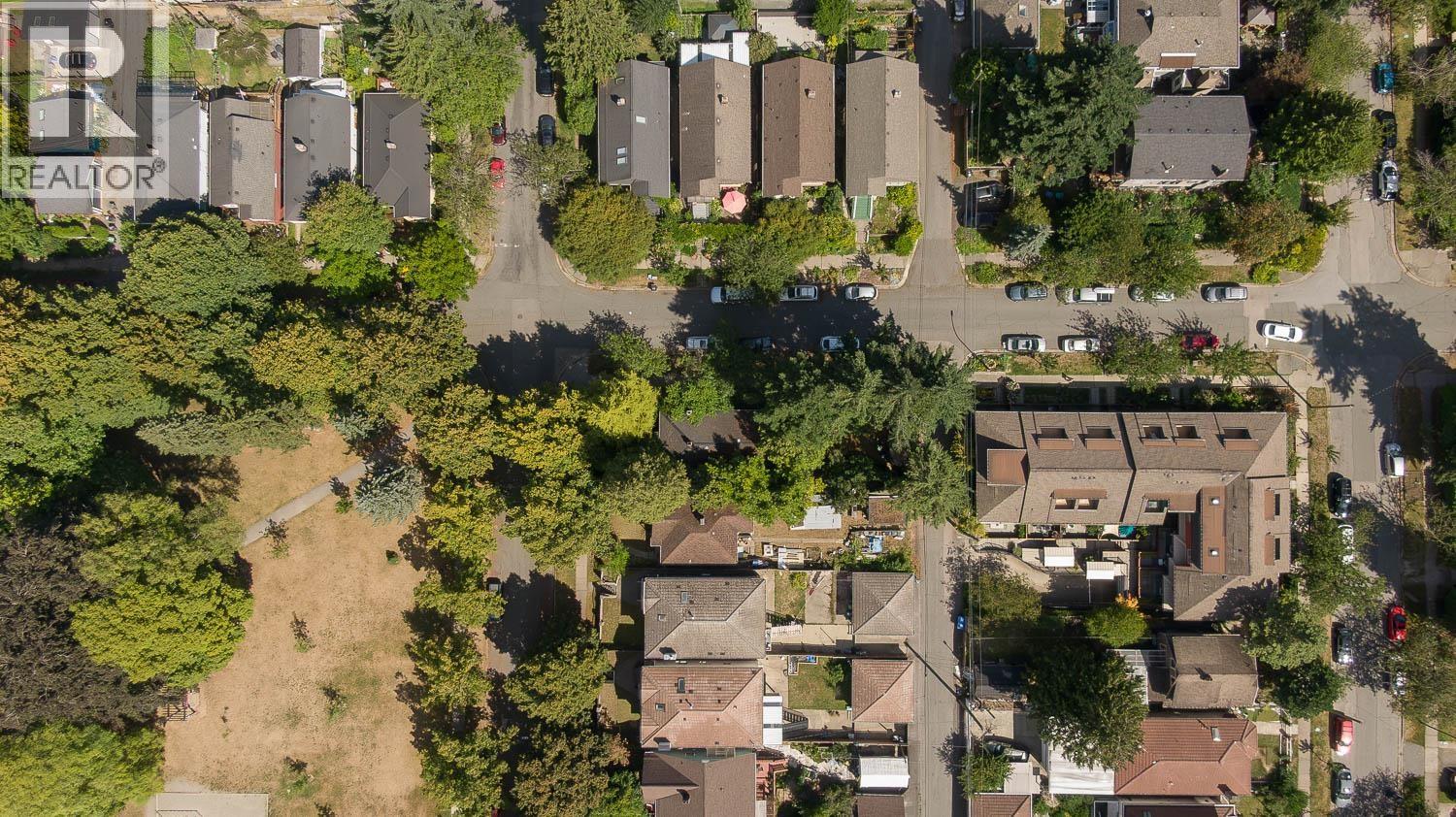 4 Bed, 2 Bath House for Sale in Vancouver – 1194 E 18TH AVENUE, Vancouver – MLS# R3152328 - Image 17