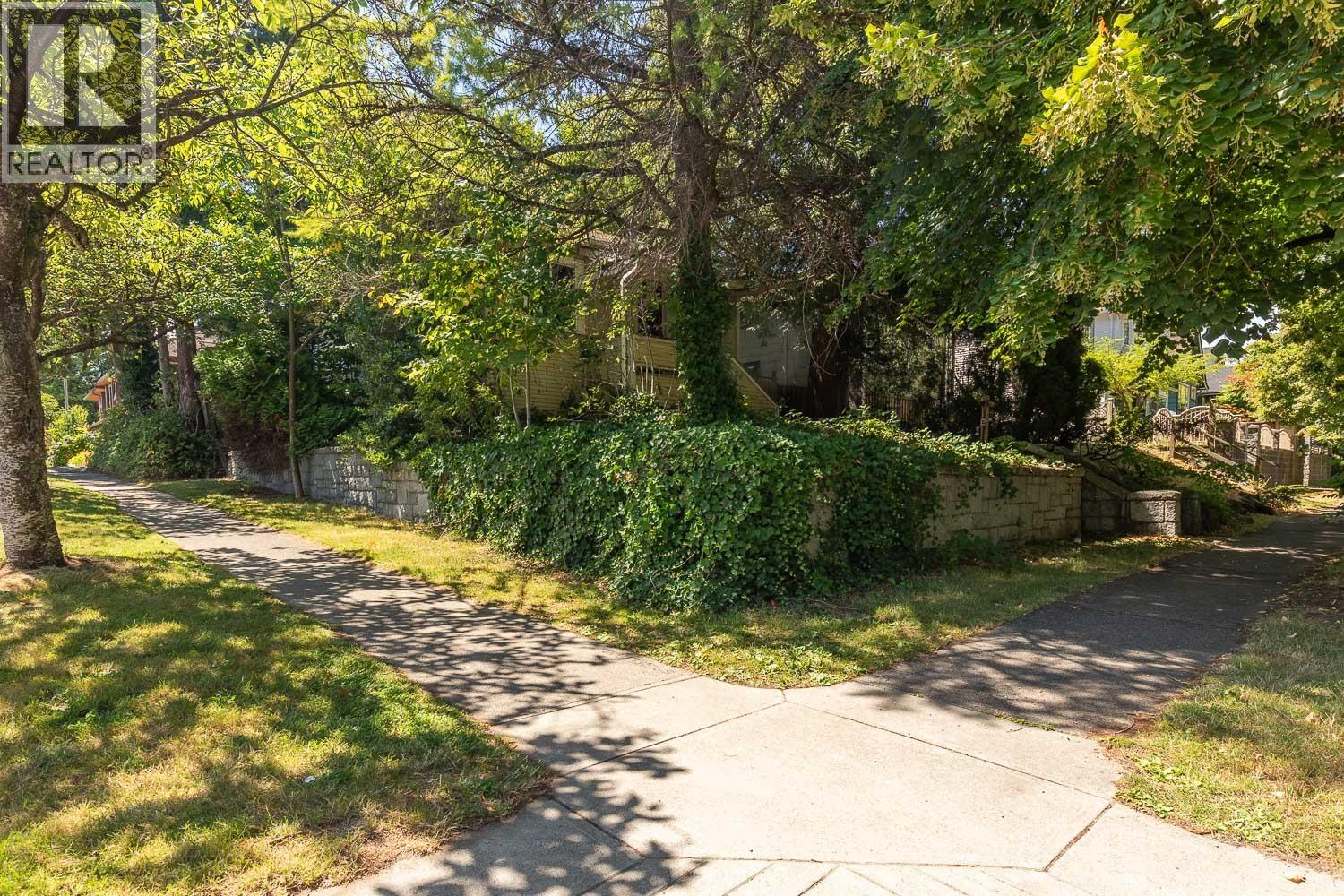 4 Bed, 2 Bath House for Sale in Vancouver – 1194 E 18TH AVENUE, Vancouver – MLS# R3152328 - Image 19