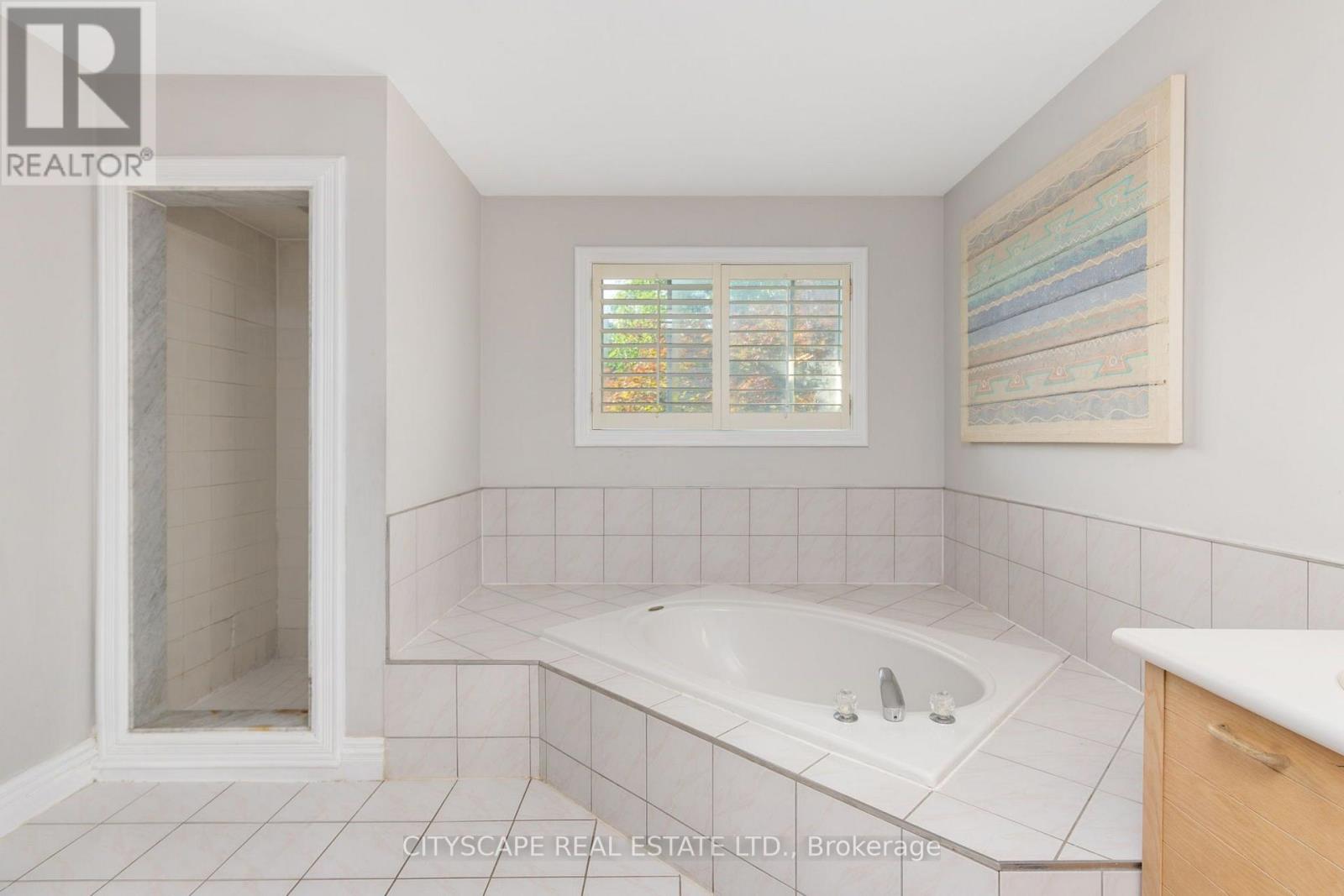 112 MULHOLLAND DRIVE - 27
