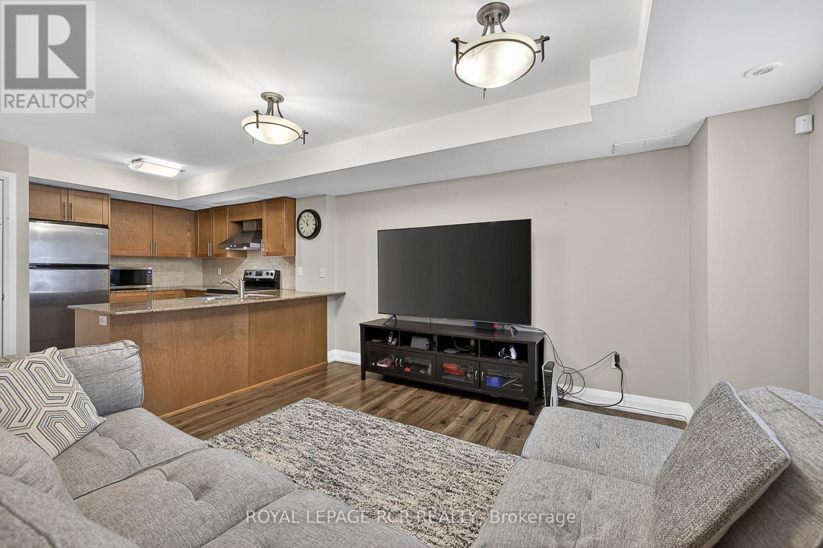 #138 326 JOHN STREET - 12
