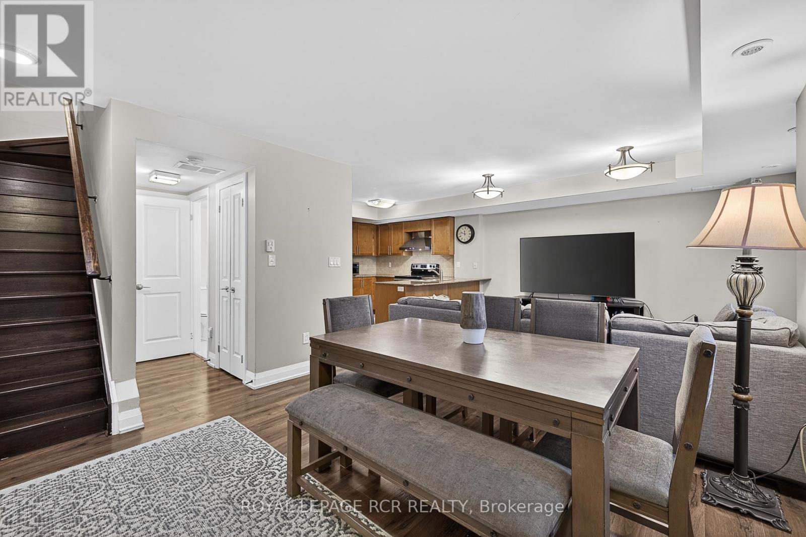 #138 326 JOHN STREET - 8