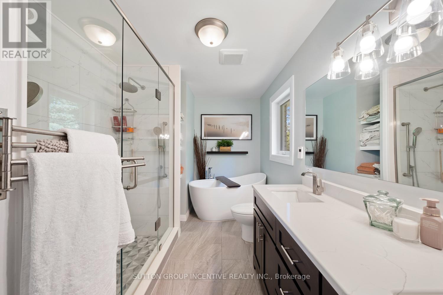 1277 SUNNIDALE ROAD - 15