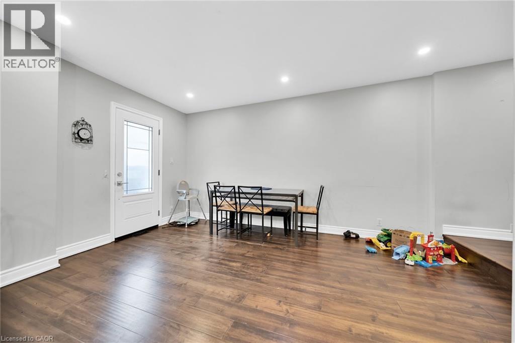 199 BAY Street N - 10