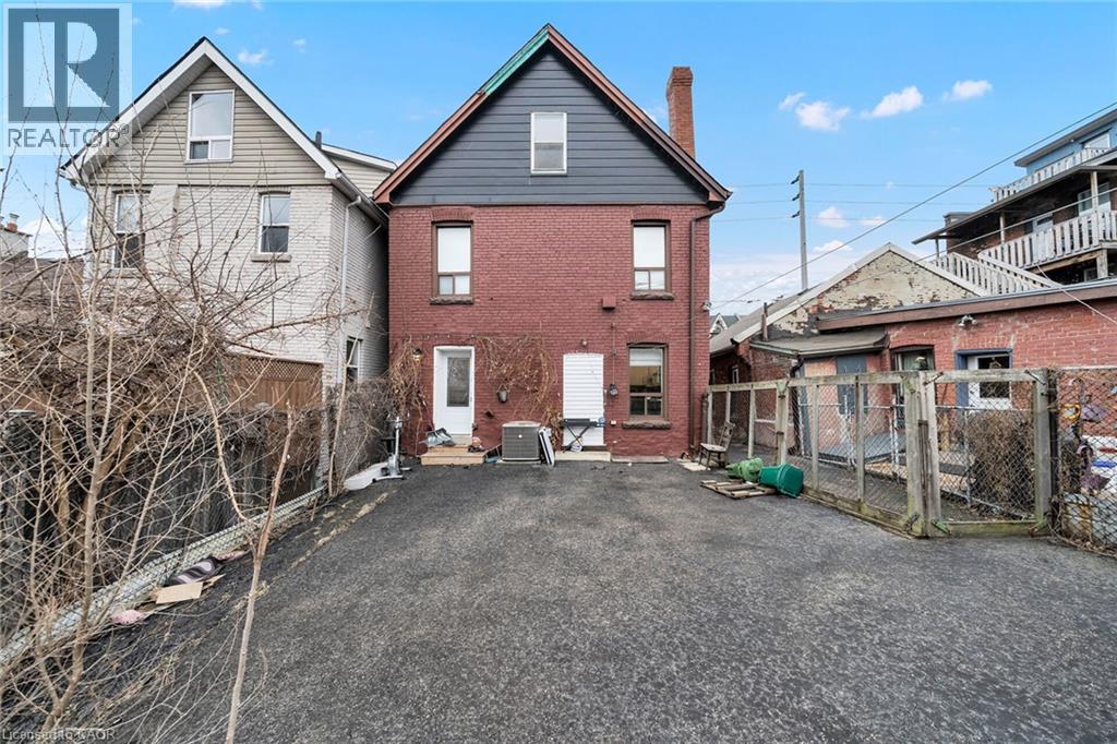 199 BAY Street N - 34