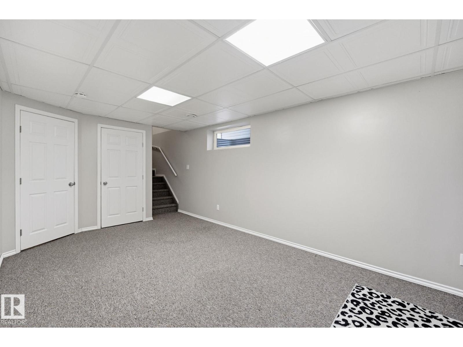 215 85 ST SW - 18