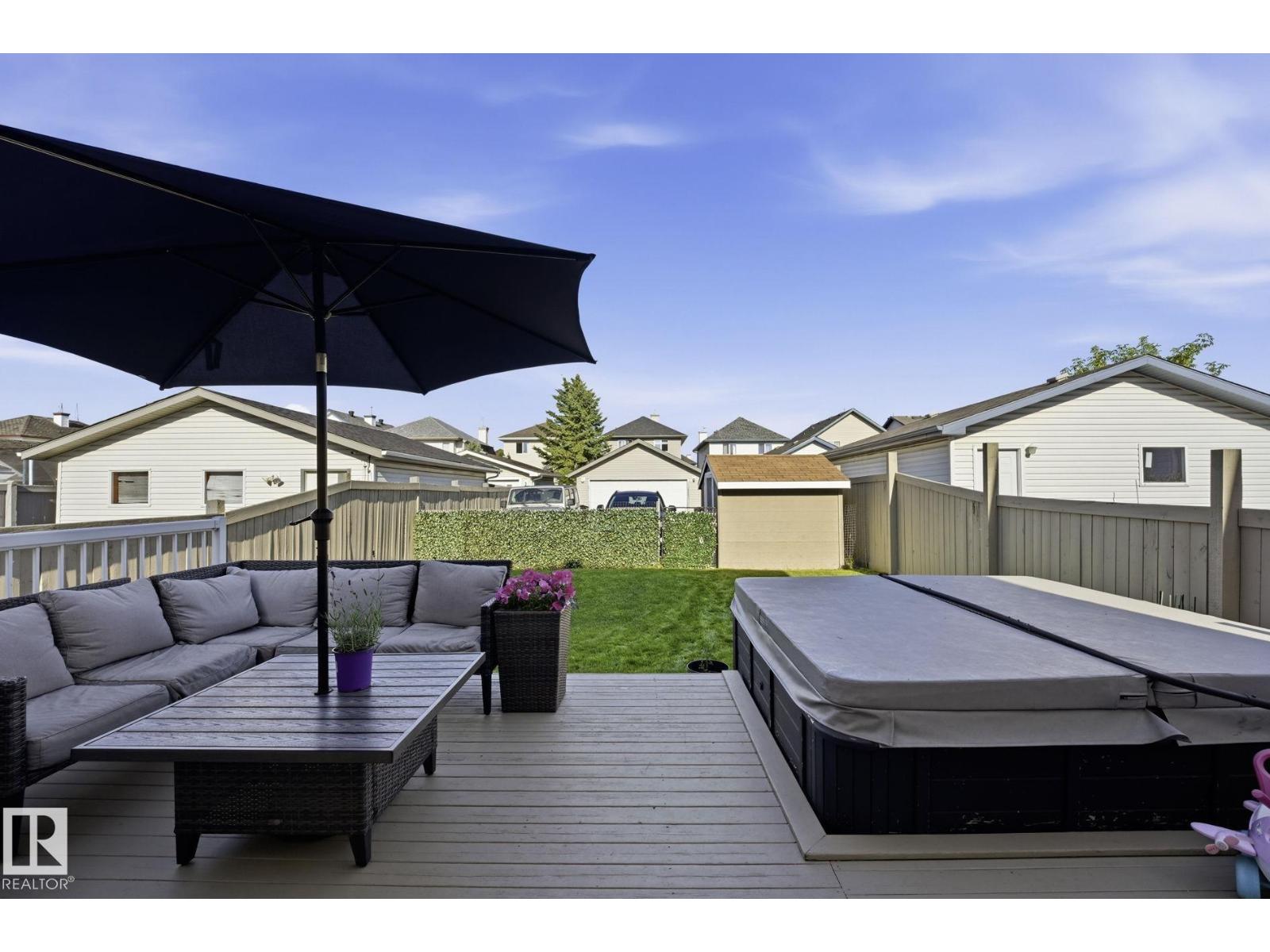 215 85 ST SW - 25