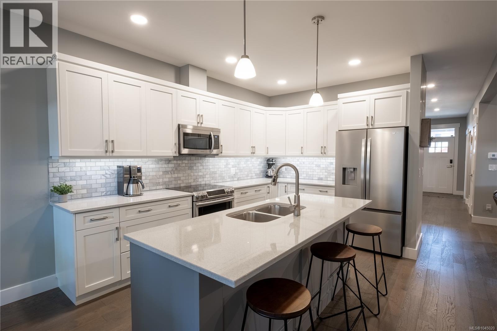 #174 303 Arden Rd - Image 6
