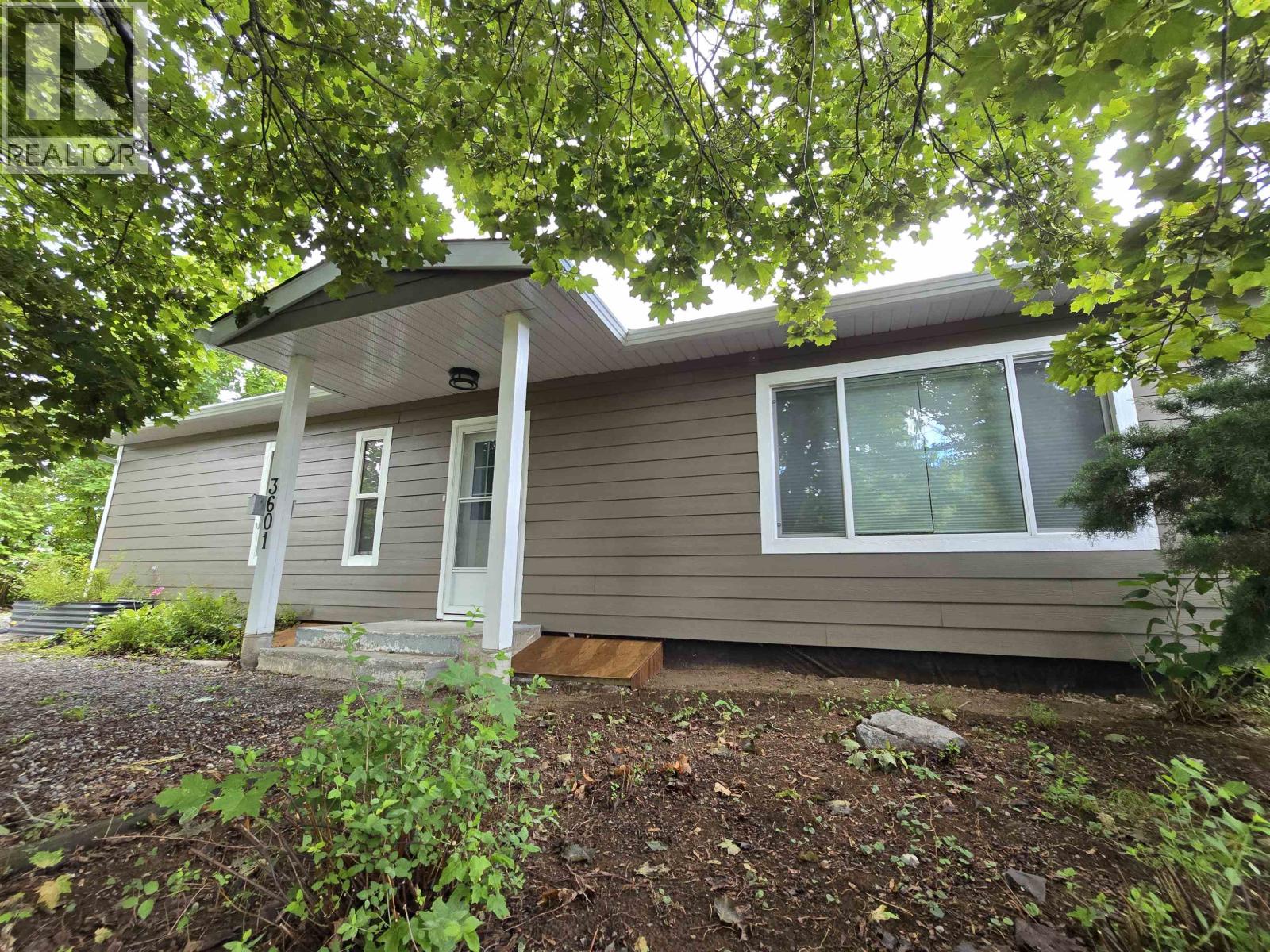 3601 EBY Street, Terrace