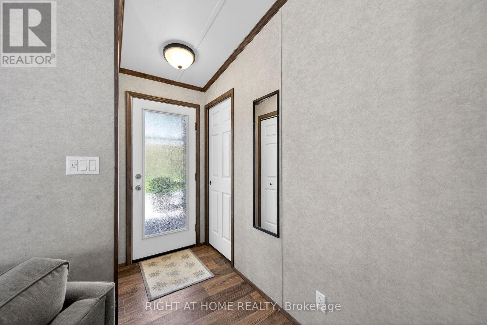 5 BEECH STREET - 4449 MILBUROUGH LINE - Image 41
