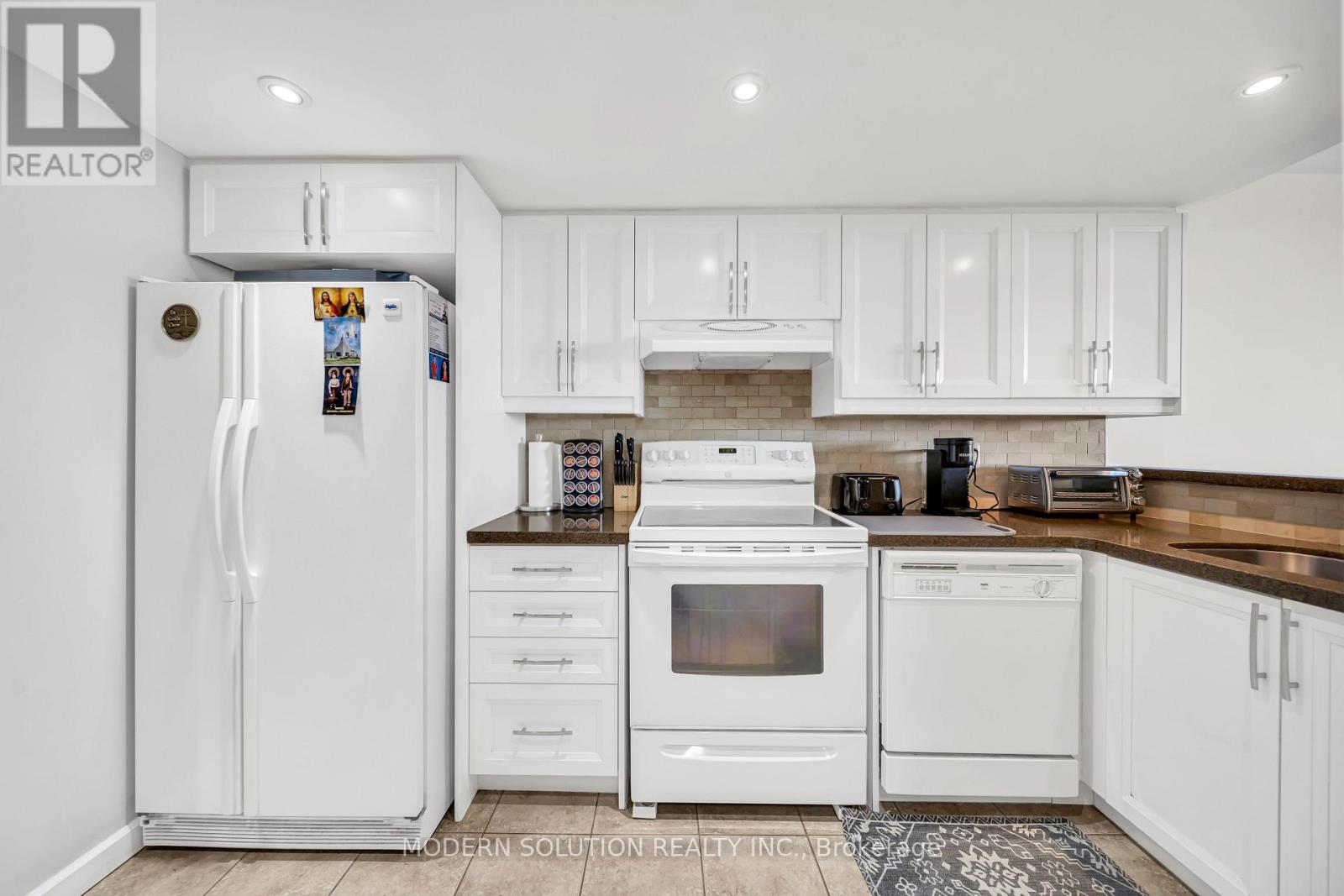 #501 20 CHERRYTREE DRIVE - 19