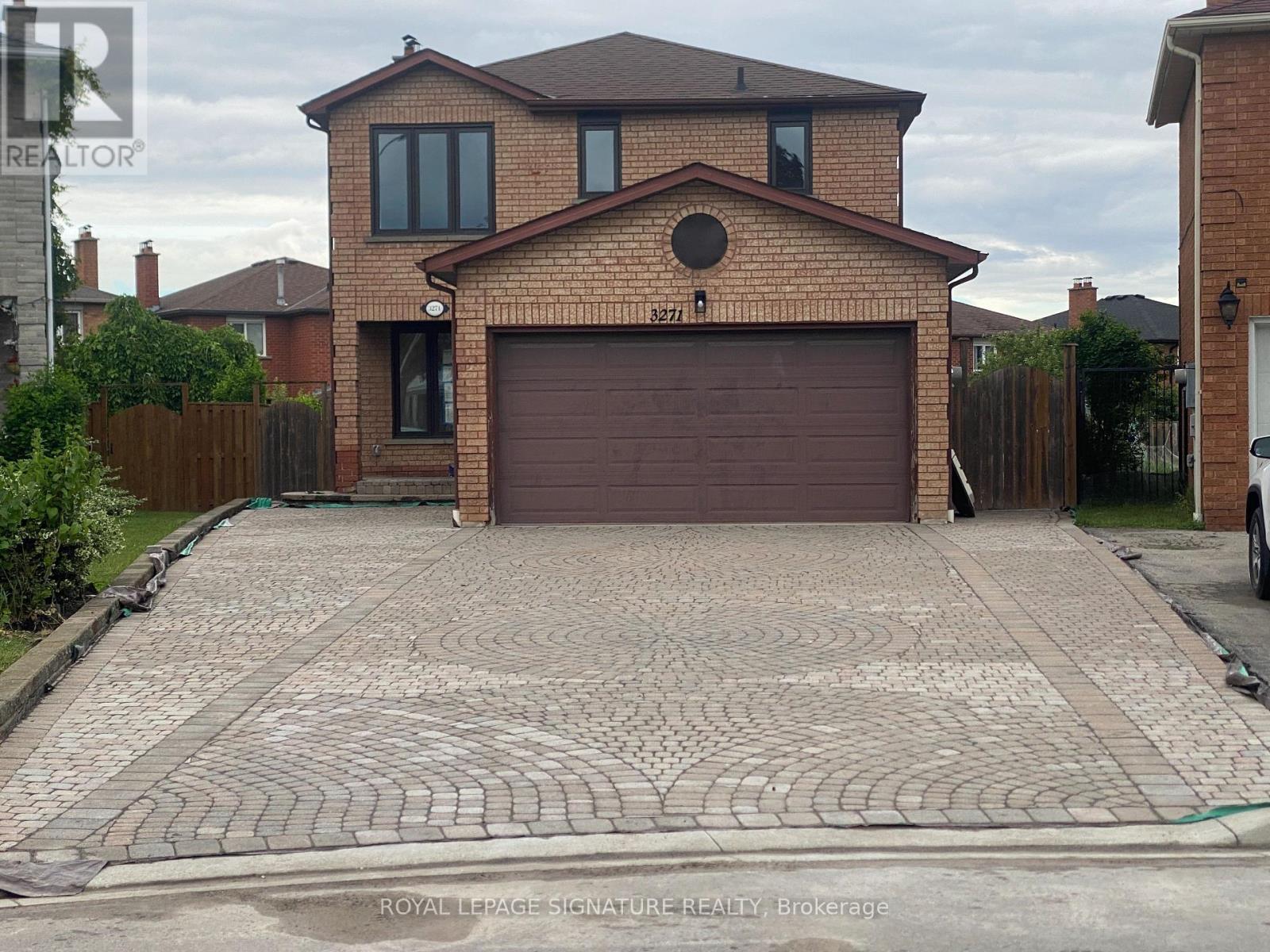 Photo of 3271 Pilcom Crescent