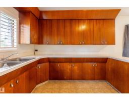 Laundry room - 10013 98 Av, Morinville, AB T8R1G3 Photo 7