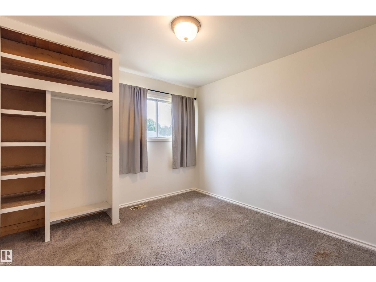10013 98 AV - Image 13