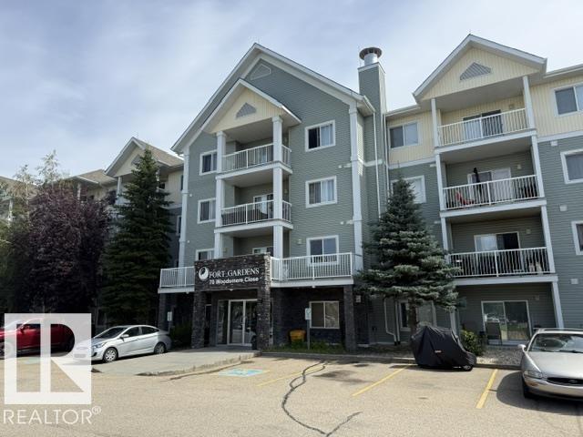 #210 70 WOODSMERE CL - 1