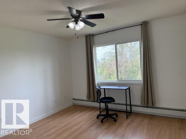 #210 70 WOODSMERE CL - 13