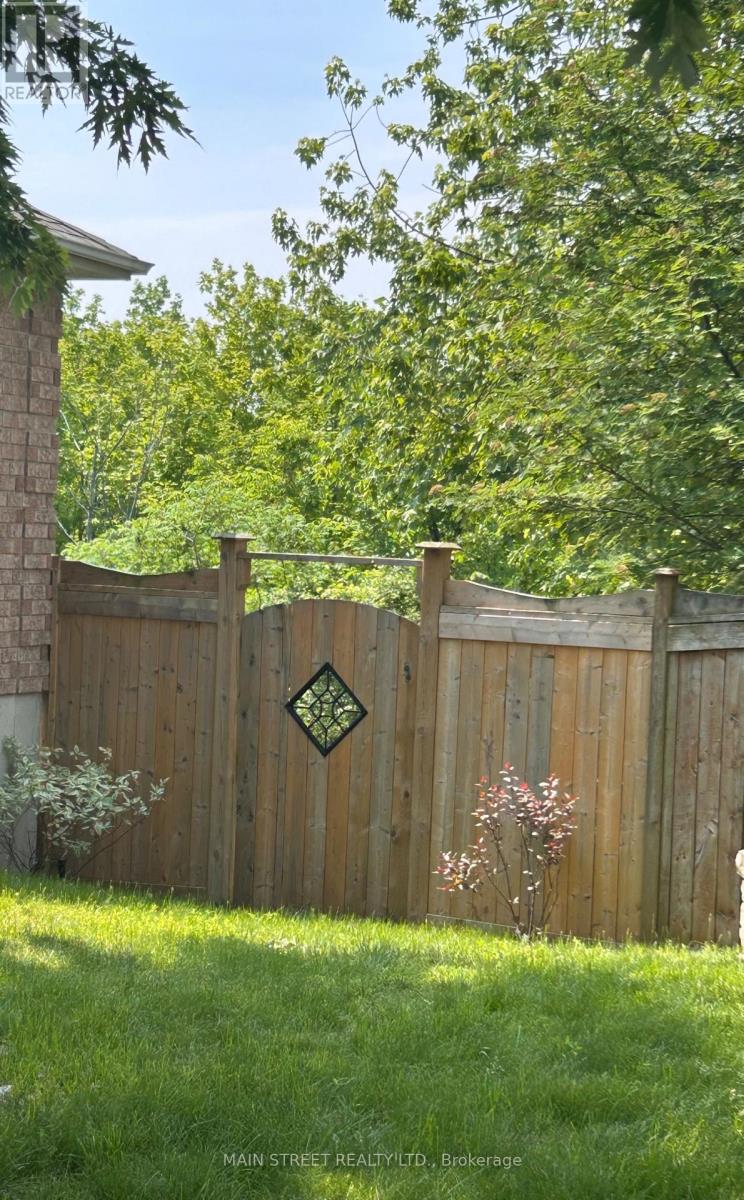 89 SILVER MAPLE CRESCENT - 48