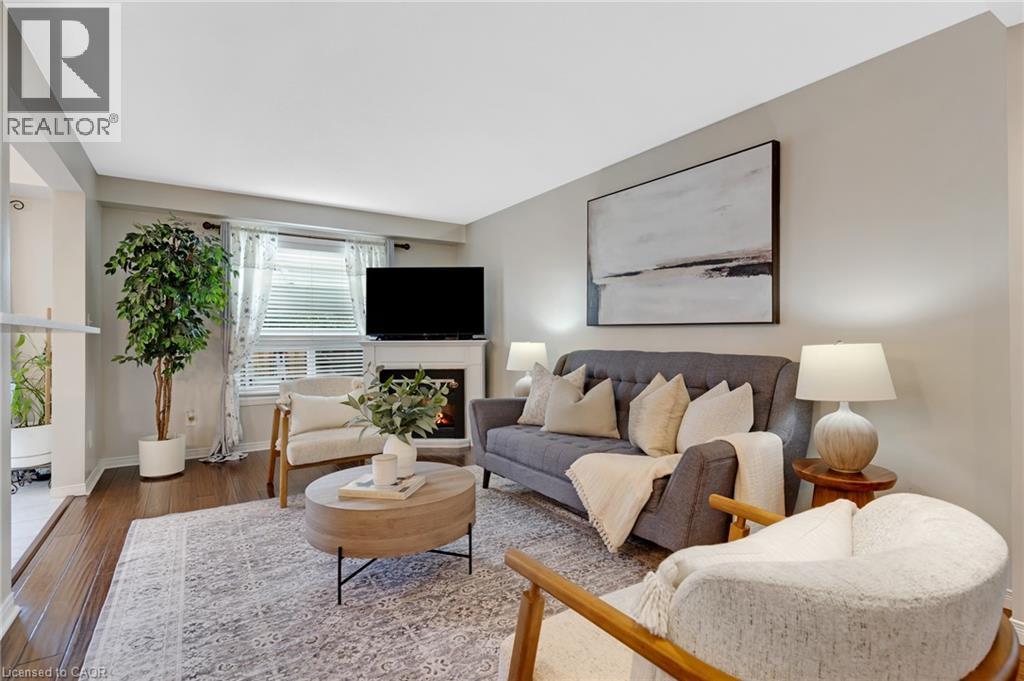 913 COPPER LEAF Crescent - Image 11