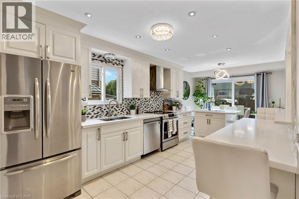 913 COPPER LEAF Crescent - 17