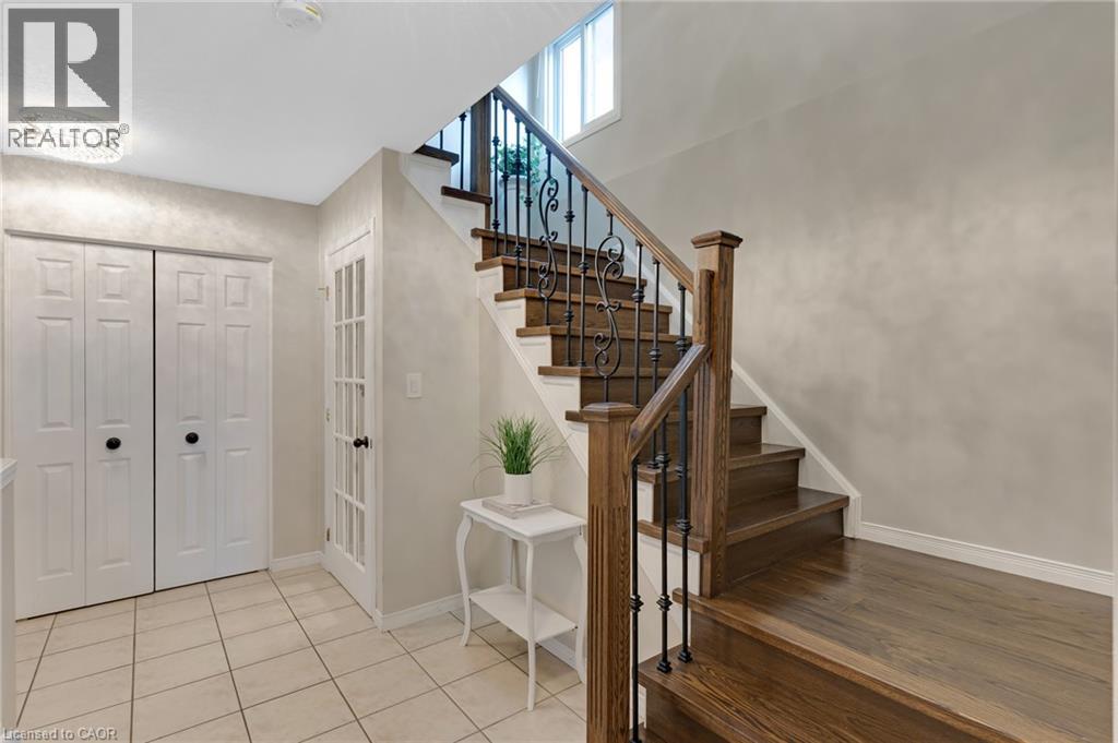 913 COPPER LEAF Crescent - Image 20