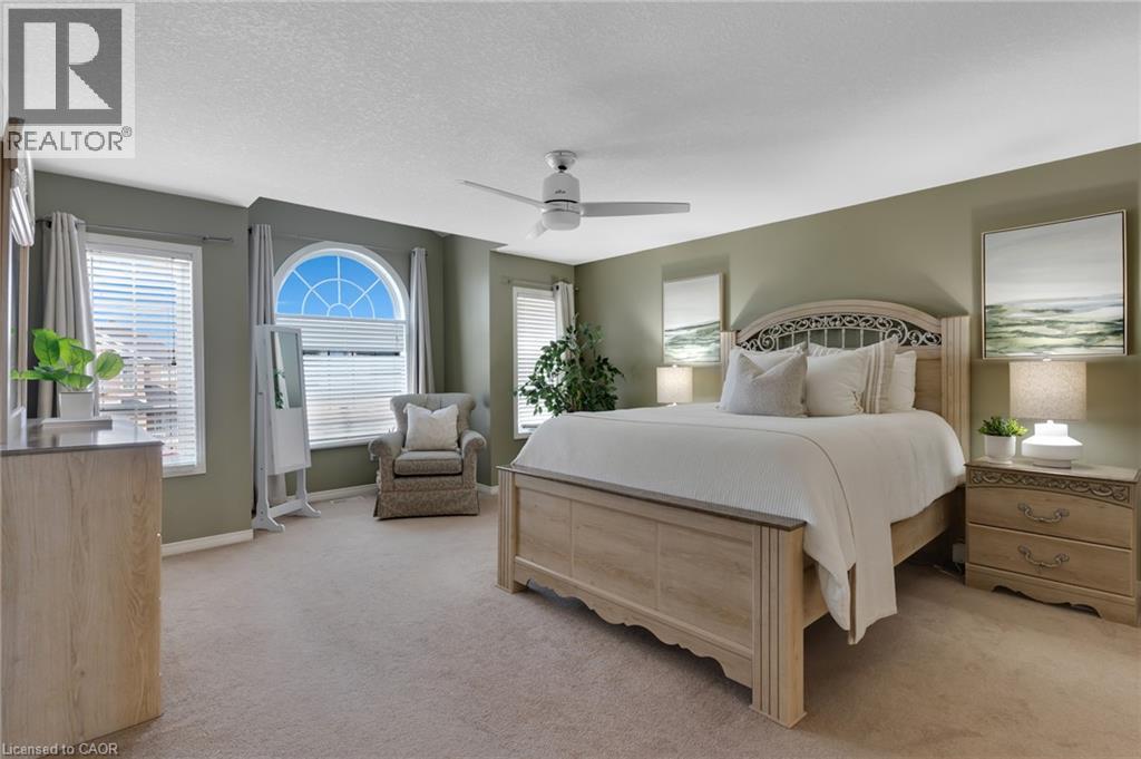 913 COPPER LEAF Crescent - 23