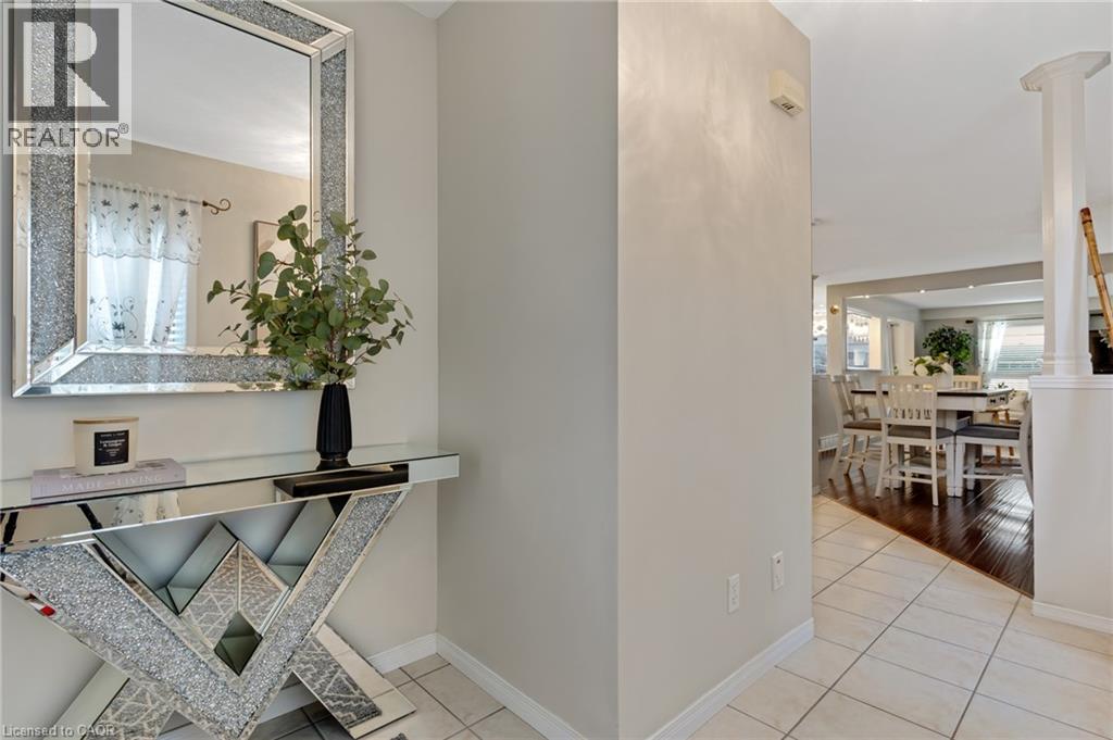 913 COPPER LEAF Crescent - Image 3