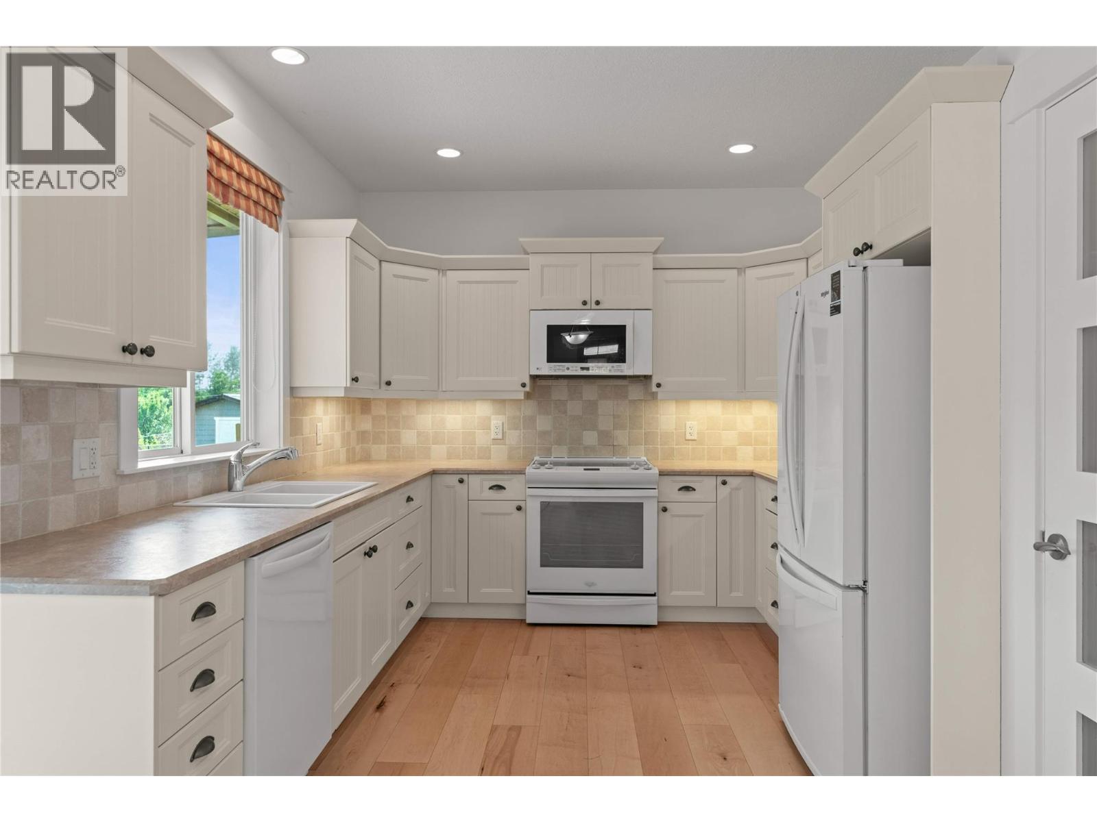 3404 McKechnie Drive - 21