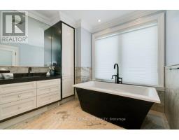 Primary Bedroom - 15 Sulkara Court, Toronto, ON M4A2G8 Photo 12