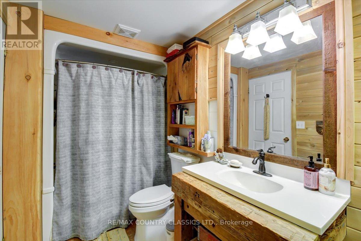 29840 62 HIGHWAY - Image 16
