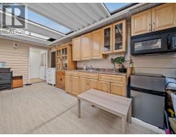 667 Cypress Street, Coquitlam, BC V3J6L3 Photo 30