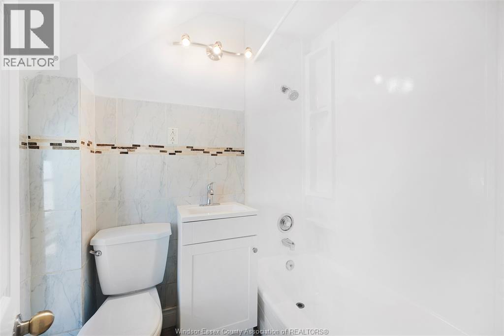 1022 HICKORY ROAD - 20