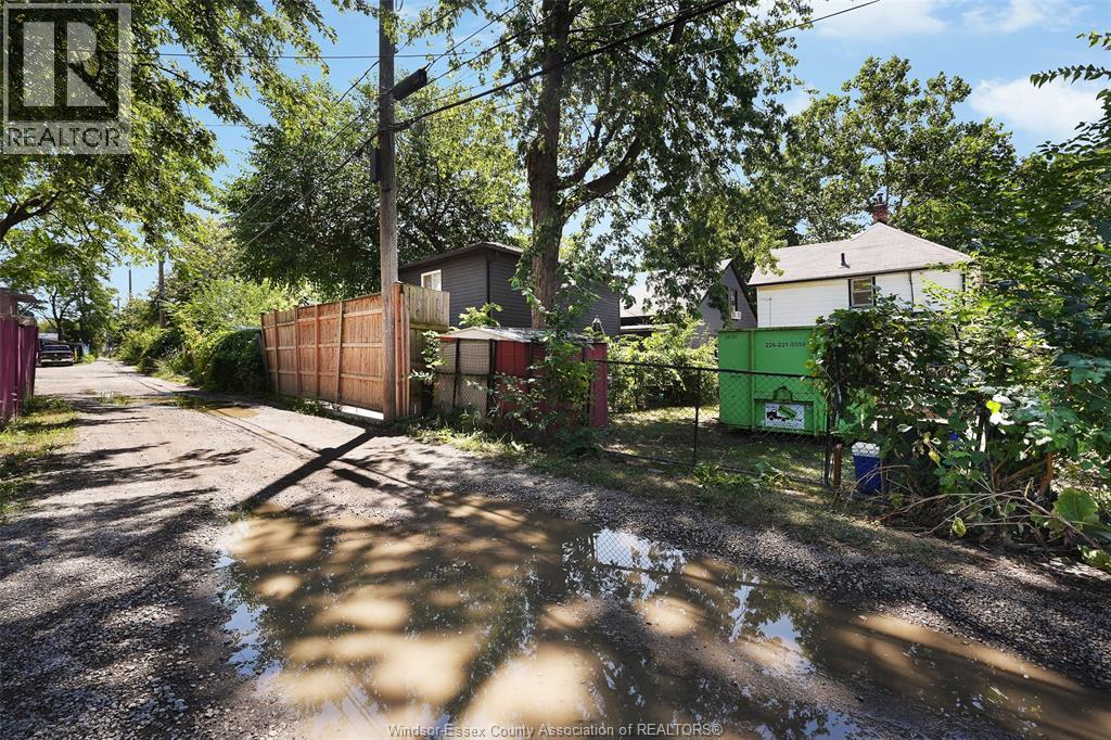 1022 HICKORY ROAD - 24