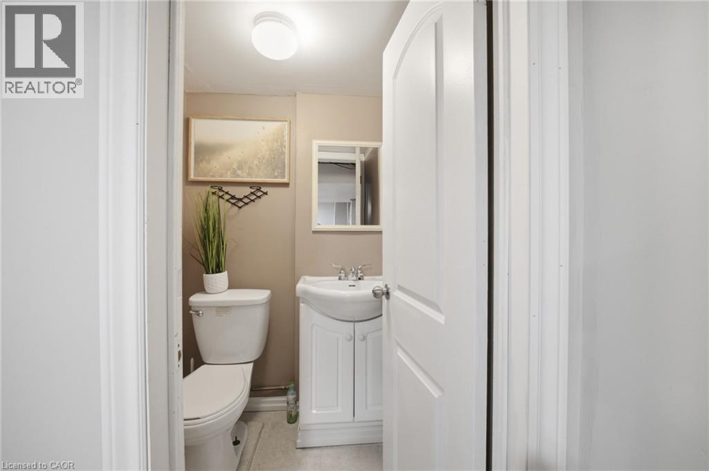 47 BRUCEDALE Avenue E - Image 37