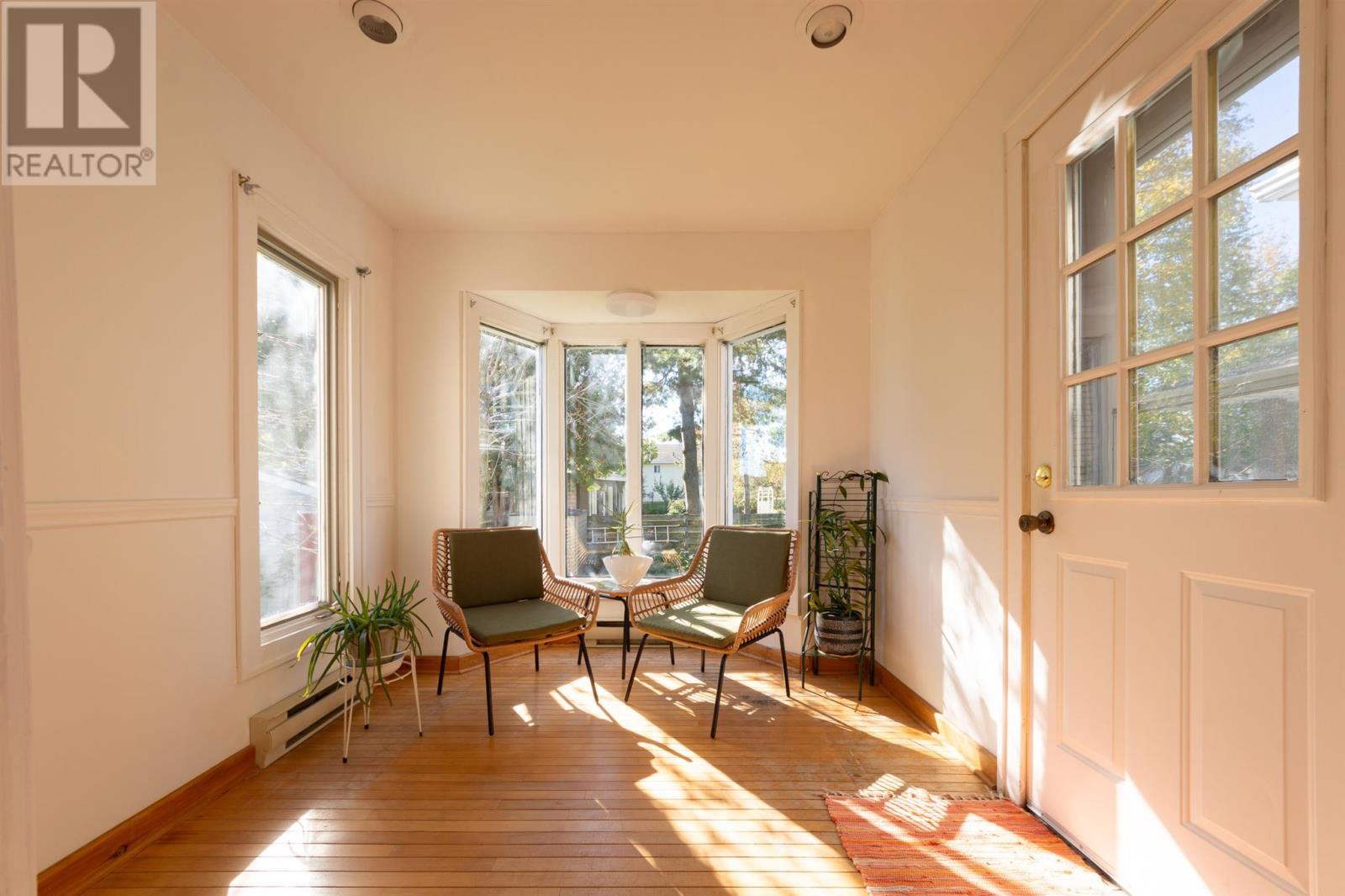157 East Balfour ST - 8