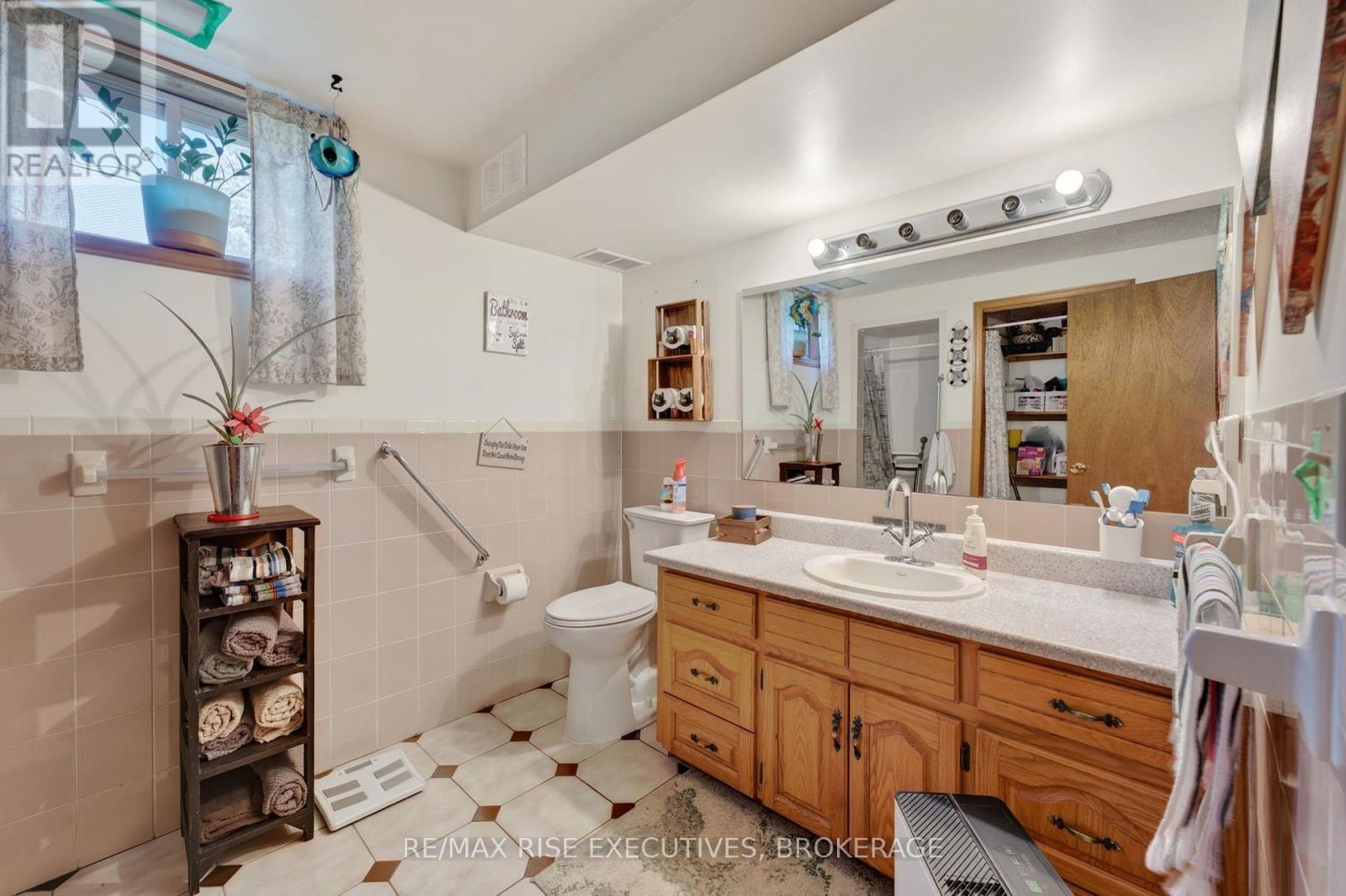 617 RIVERMEADE AVENUE - Image 39