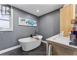 617 Rivermeade Avenue, Kingston, ON K7M7Z5 Photo 22