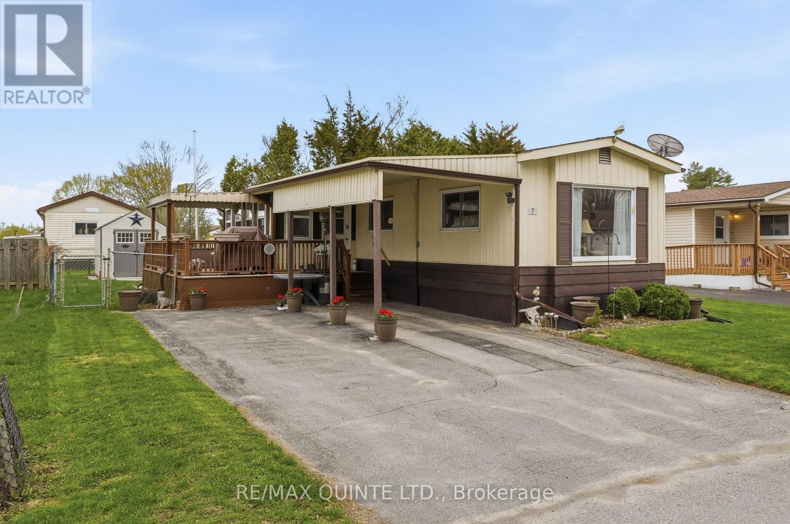 7 FINCH LANE - Image 3
