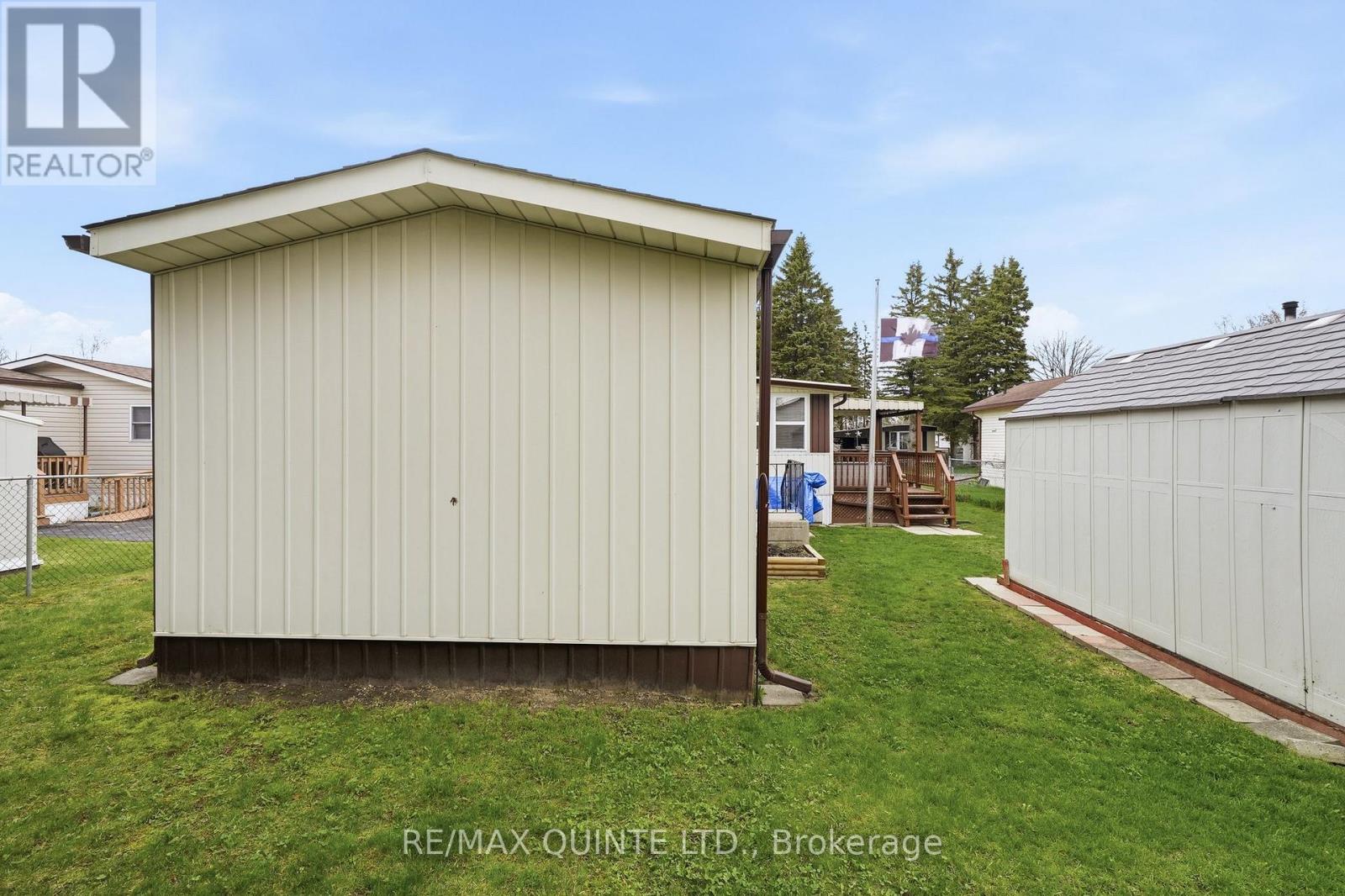 7 FINCH LANE - 34