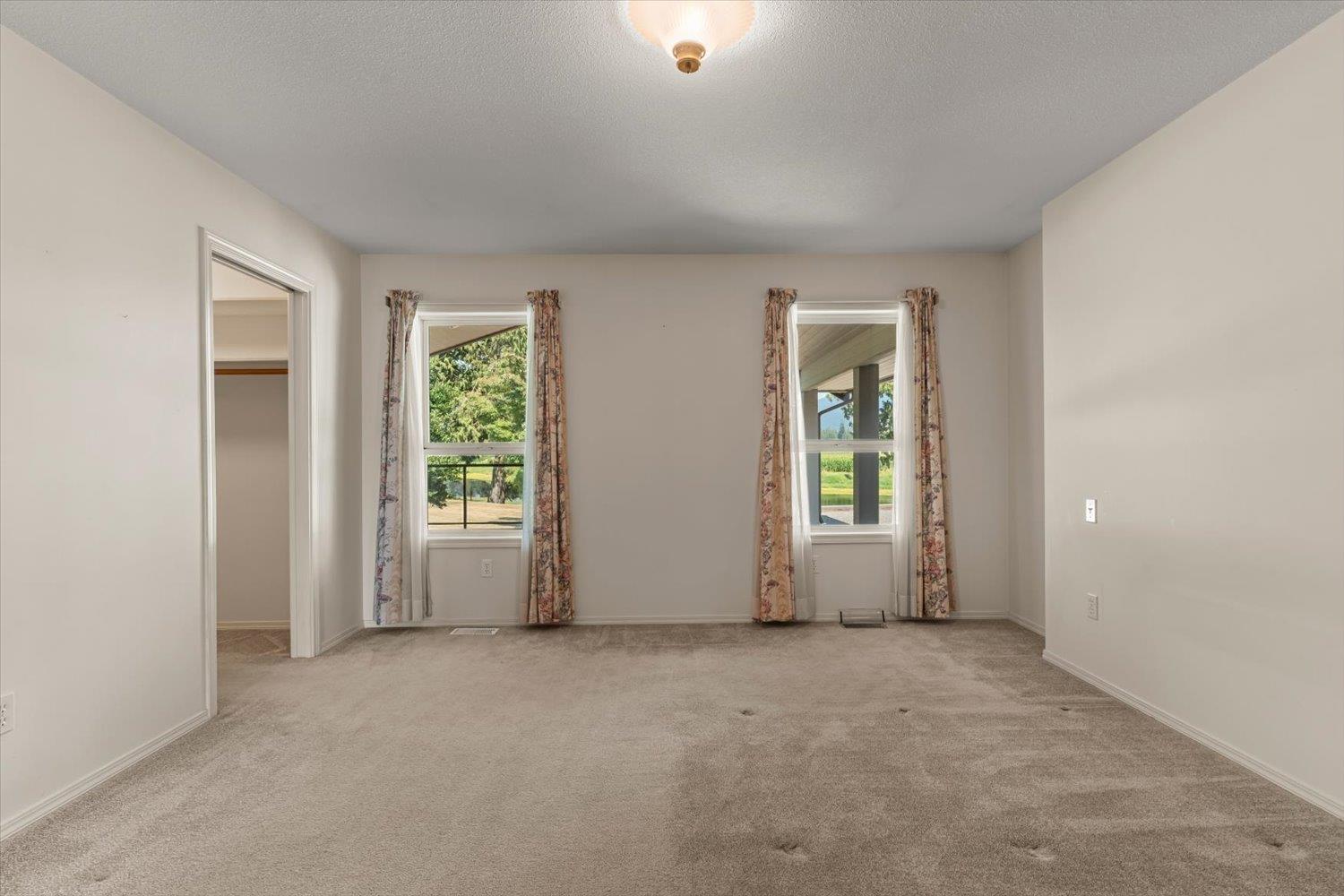 4 Bed, 3 Bath House for Sale in Chilliwack – 47083 BELL ROAD, Fairfield Island, Chilliwack – MLS# R3152306 - Image 31