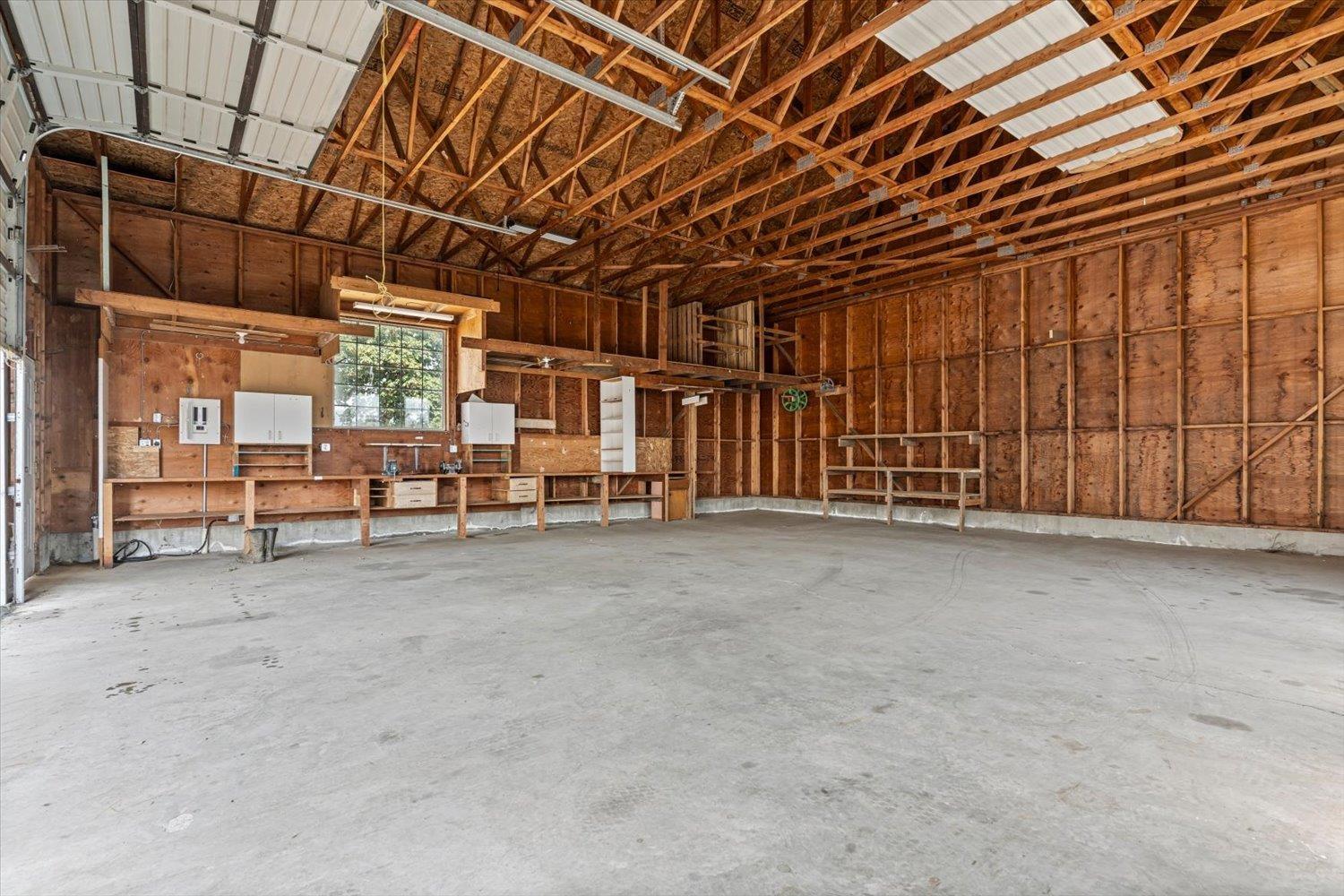 4 Bed, 3 Bath House for Sale in Chilliwack – 47083 BELL ROAD, Fairfield Island, Chilliwack – MLS# R3152306 - Image 10