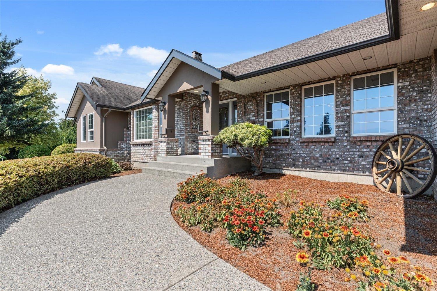 4 Bed, 3 Bath House for Sale in Chilliwack – 47083 BELL ROAD, Fairfield Island, Chilliwack – MLS# R3152306 - Image 3
