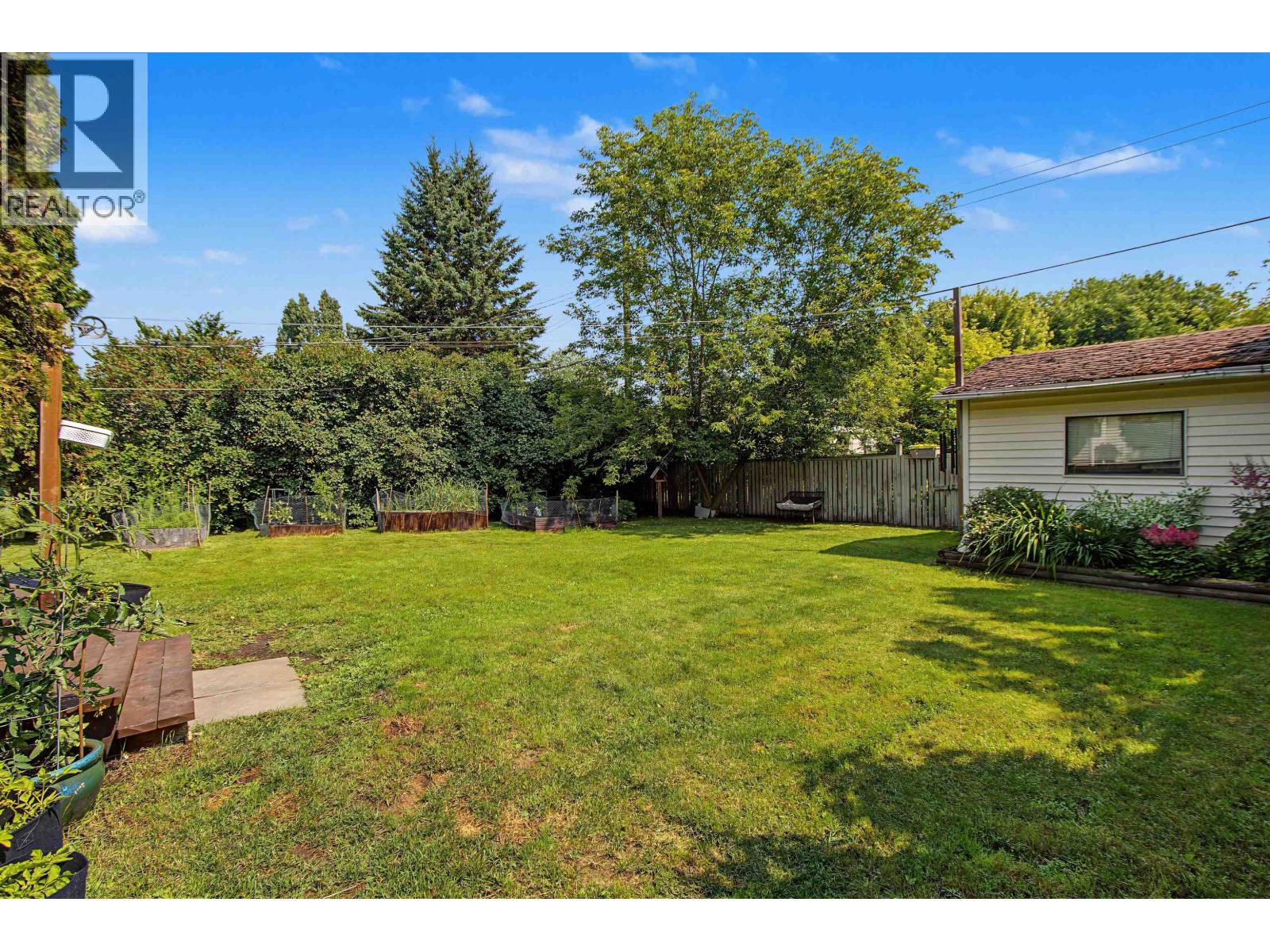 1450 FIR STREET - 19