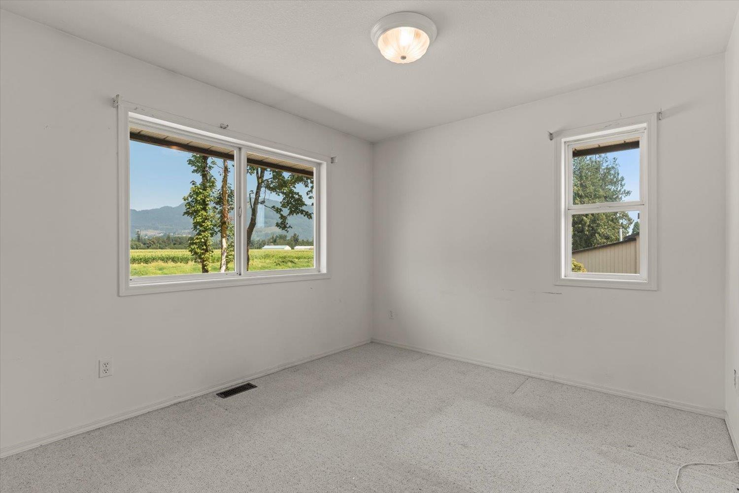 4 Bed, 3 Bath House for Sale in Chilliwack – 47083 BELL ROAD, Fairfield Island, Chilliwack – MLS# R3152306 - Image 36