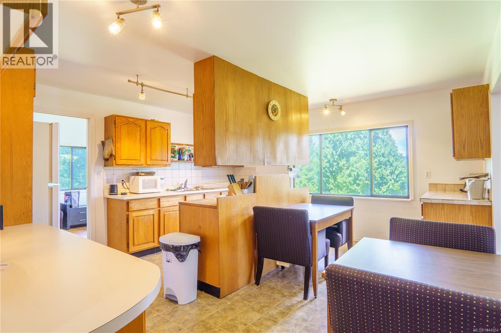 269 Matterson Dr - Image 10