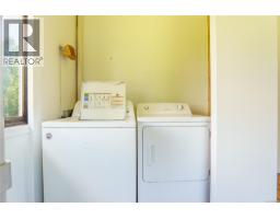 269 Matterson Dr, Ucluelet, BC V0R3A0 Photo 28
