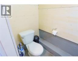 269 Matterson Dr, Ucluelet, BC V0R3A0 Photo 70