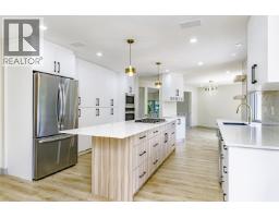 7516 Lambeth Drive, Burnaby, BC V5E1Z4 Photo 11