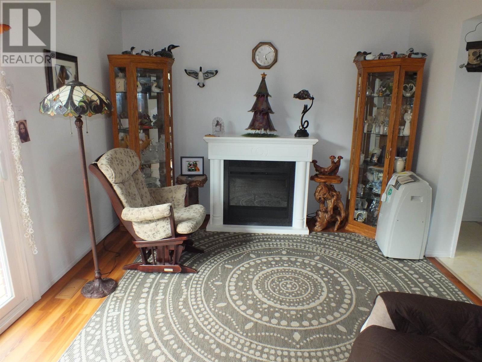 394 Brant ST - Image 11